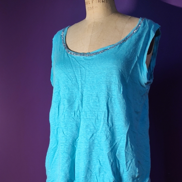 🔴 FREE w/ bundle: Ananke Linen T-Shirt 🔴 - Picture 1 of 4